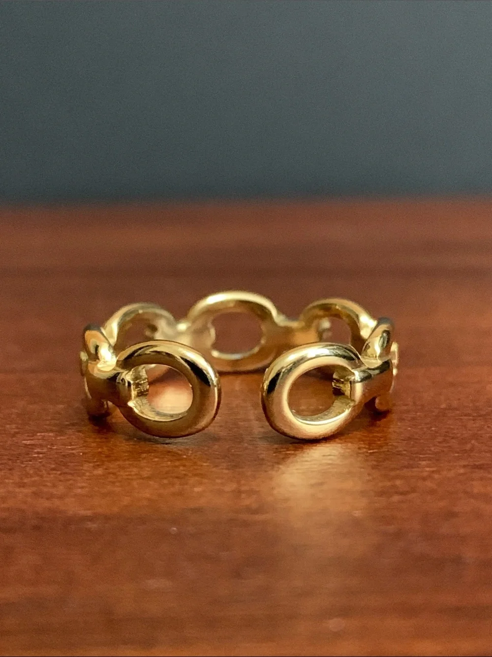 NWT gold tone link ring size 7